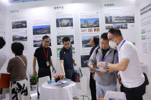 美的置业睿住建筑科技携“MiC集成空间产品”模型亮相住博会