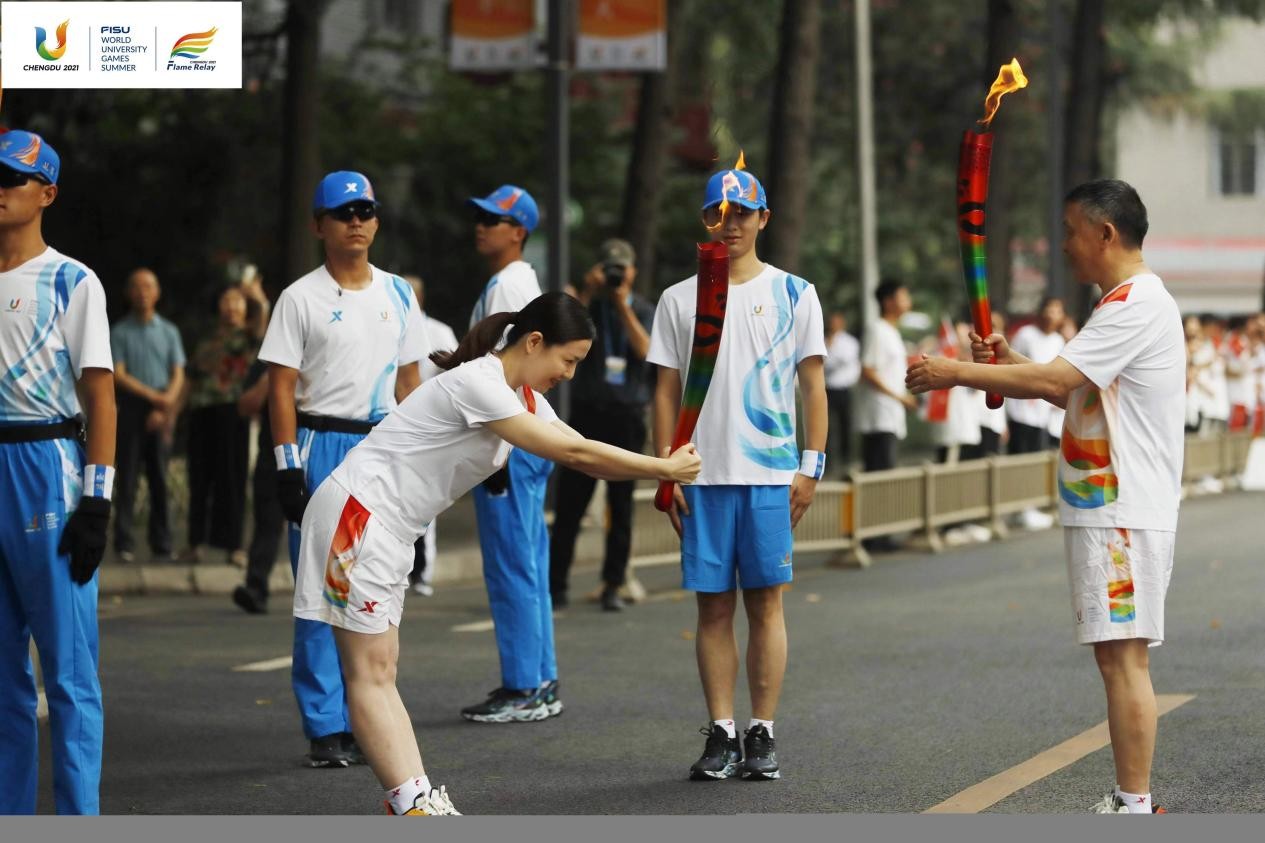 成都大运会火炬传递启动，科大讯飞副总裁王玮任第55棒火炬手