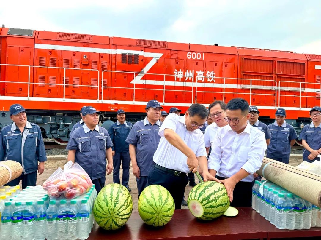 今天！蒙东首列新能源机车，上线！