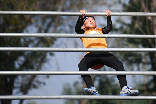 中国少年勇创吉尼斯纪录！最大的儿童障碍跑锦标赛