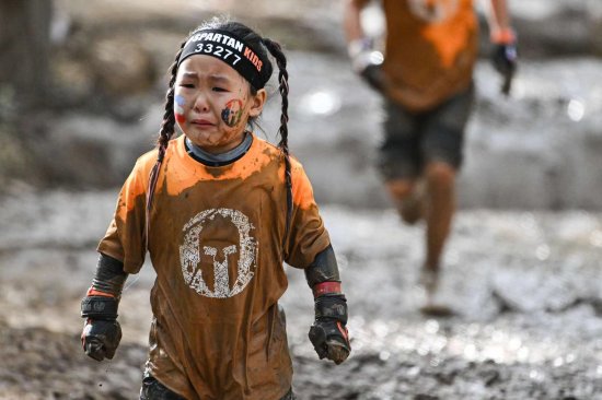 中国少年勇创吉尼斯纪录！最大的儿童障碍跑锦标赛