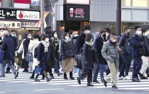 日本拟在假日和周末提高火车票价：担心