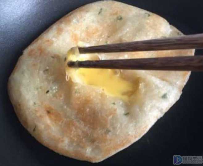 鸡蛋灌饼的做法(鸡蛋灌饼的做法全过程)