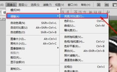 ps怎样将模糊照片变清晰