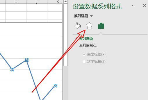 excel中折线图如何设置